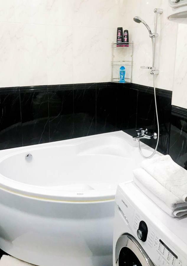 Rent-Kiev Apartment on LuxKlavdievskaya Eksteriør billede